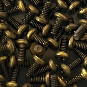 Spydero Pocket Clip Screws • Anodized TITANIUM PHILLIPS • Spyderco Models Listed In Description • 3x Screws Per Order - Gold