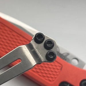 Vis à clip de poche fabriquées sur mesure • TORX 8 NOIR • Modèles fabriqués sur mesure répertoriés dans la description • Longueur moyenne • 3x vis par commande