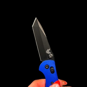 Fits Benchmade Models TITANIUM Double Thumb Stud • Grade 5 Titanium Benchmade Models Listed In Description • 1x Thumb Stud Per Order