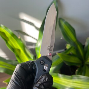 Many Benchmade Barrage Models • MINI EYES Thumb Stud • More Compatibility In Description • Hardware Upgrade • 1x Stud / Pink Zirconium