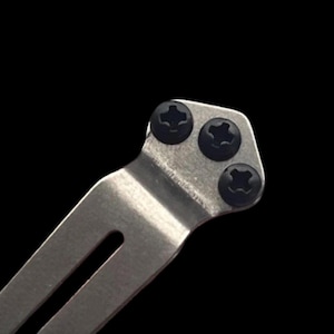 Vis à clip de poche Benchmade • NOIR PHILLIPS • Modèles Benchmade répertoriés dans la description • Longueur moyenne • 3x vis par commande