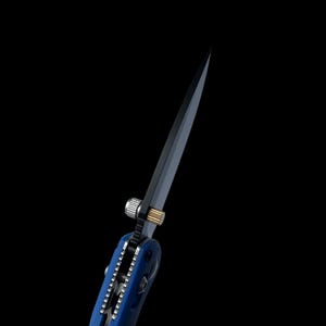 Benchmade Models - Double DROP-CUT Thumb Stud / Fits Benchmade Models In Description / 1x Thumb Stud / Brass + Stainless