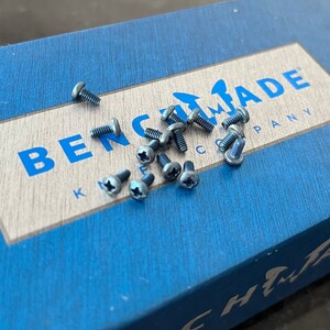 Benchmade BLUE Titanium Phillips Pocket Clip Screws (M)   Benchmade Bailout Models