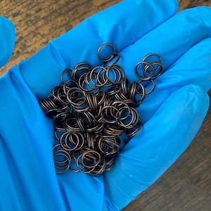 Micro anneaux brisés, bronze antique ultra-léger • Lot de 10 par commande • Accessoires pour porte-clés 8 mm