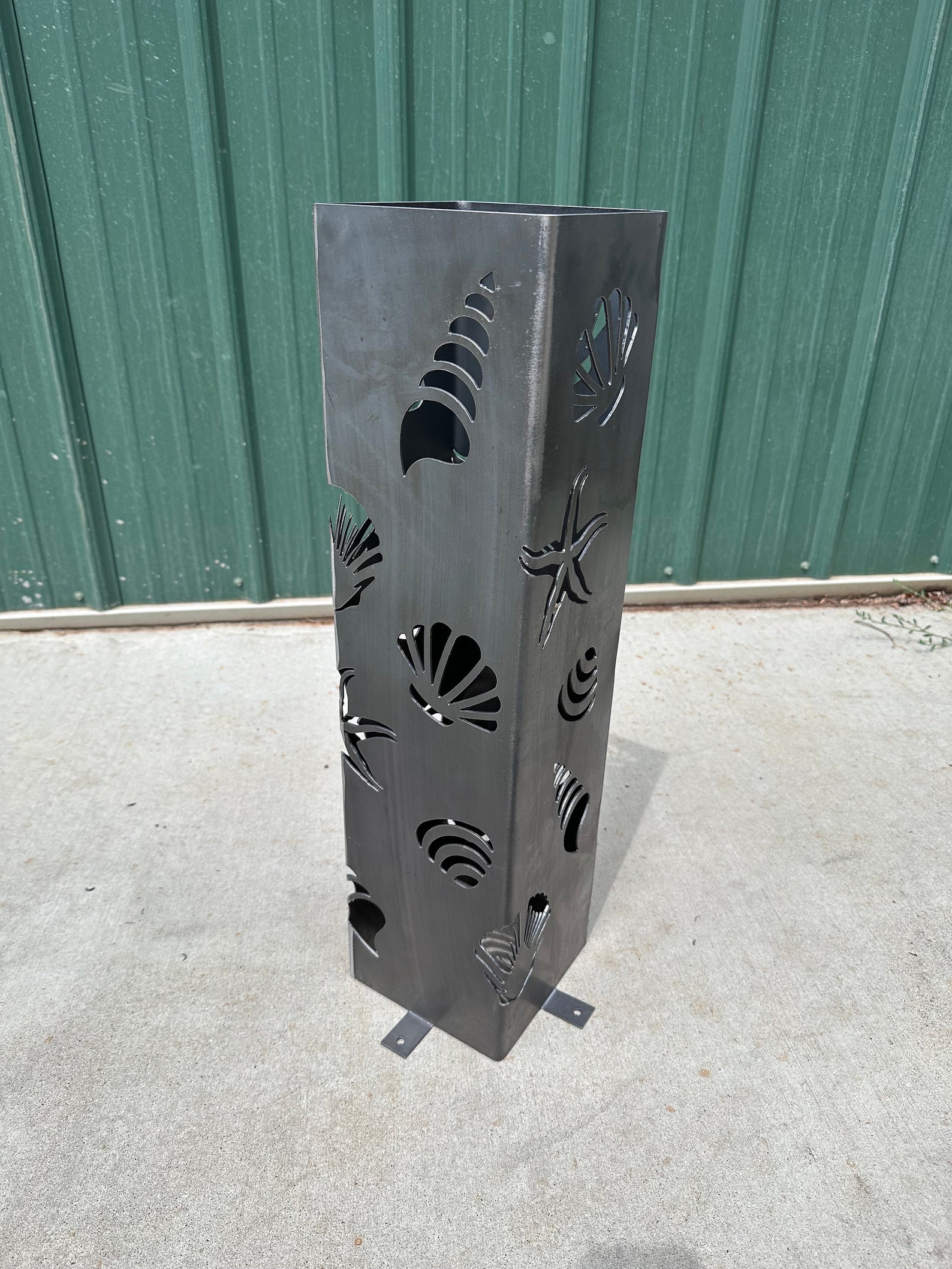 Seashell Column Garden Column - Garden Pillar - Seashell Pattern / Steel Metal Art ...