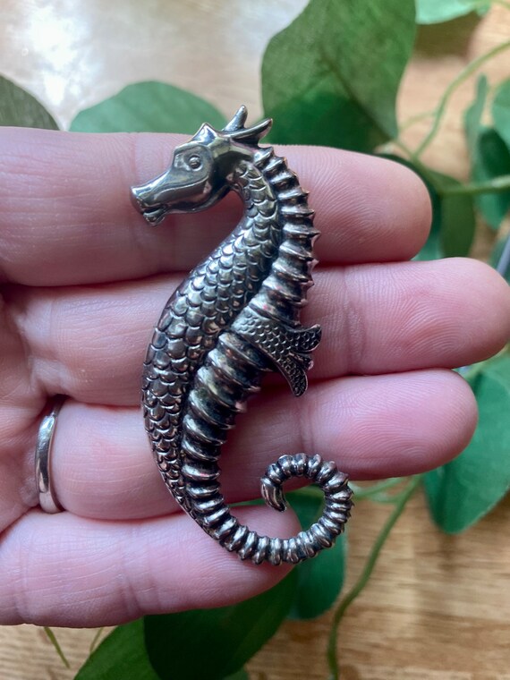 Vintage seahorse brooch clearance