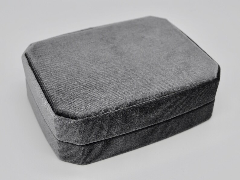 Keepsake Box Large Travel Velvet Ring Box in Blush Pink Velvet Jewelry Box Velvet Ring Box Fits 12 Rings Traveller Ring Box
