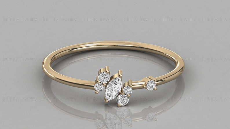14k Gold Marquise And Round Diamond Cluster Ring