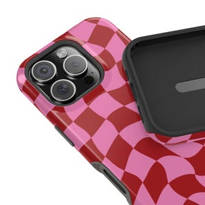 Funda para teléfono con estampado de cuadros rojos, carcasa rígida de plástico para Apple iPhone 16e, iPhone 17, 15, 14, 13 Pro Max Plus y Samsung. Regalo para ella. imagen 3