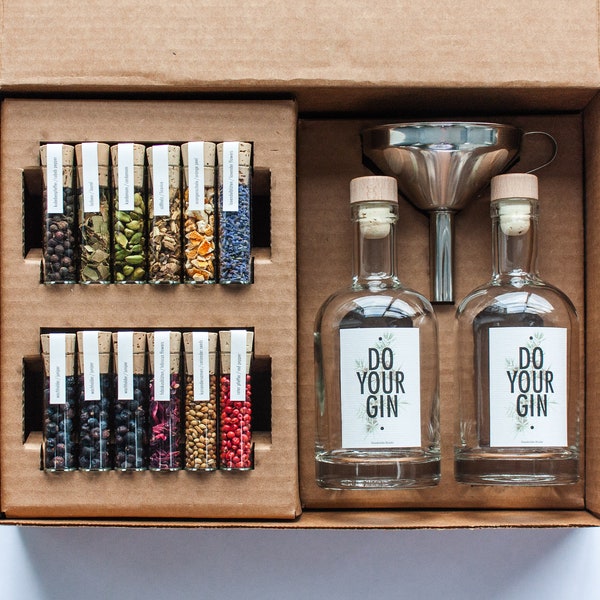 DO YOUR GIN l Gin Making Kit - Anniversary Gift For Him, Boyfriend, Husband l Birthday Gift for Men & Women l Homemade Diy Cocktails Kit