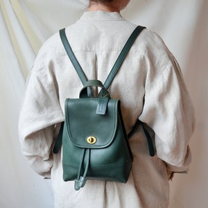 Vintage 90s COACH 9960 Daypack, Bottle Green Genuine Leather