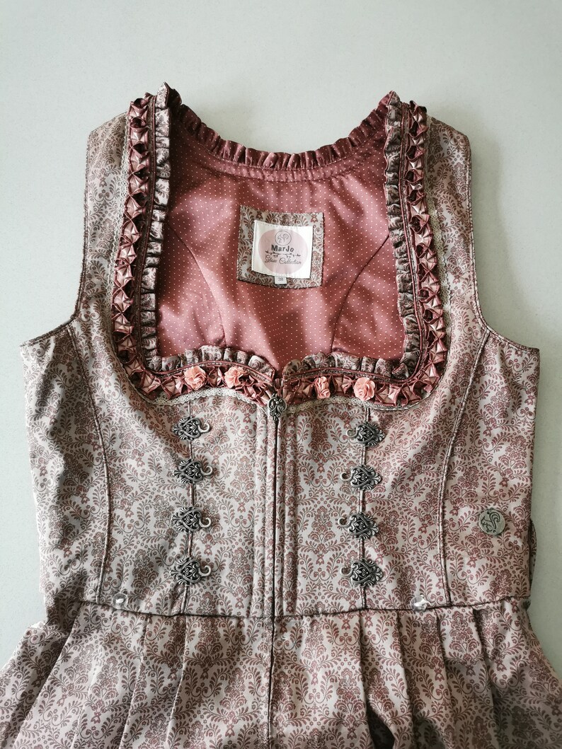 Damask and Polka Dot Print Dirndl Dress TrachtenFolkOktoberfestTyrolean 38 DE Shiny Dress Vintage Dusty Rose Dirndl Dress with Apron