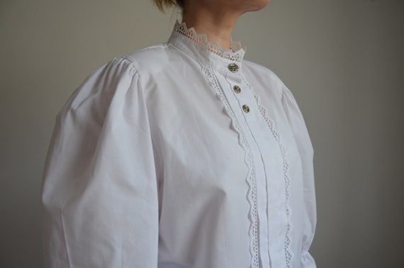 Vintage White Austrian Folk Blouse, White Lace Tr… - image 5