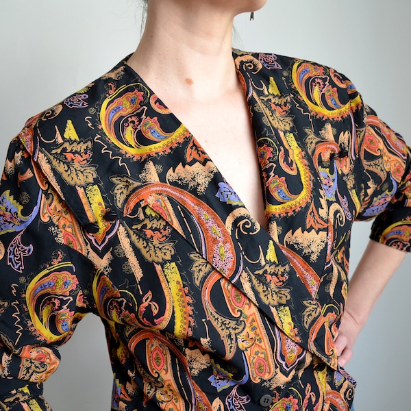 Vintage 80s Paisley Print Blouse, Deep V-Neck Boho Blouse, Hipster Print Women's Top, Double Breasted Cropped Jacket, Spring Jacket, size L