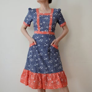Vintage 70&#39;s Floral Dress with Puffy Sleeves, 70&#39;s Apron Dress, Floral Print Summer Dress, Hipster Print Floral Dress, Prairie/Peasant Dress