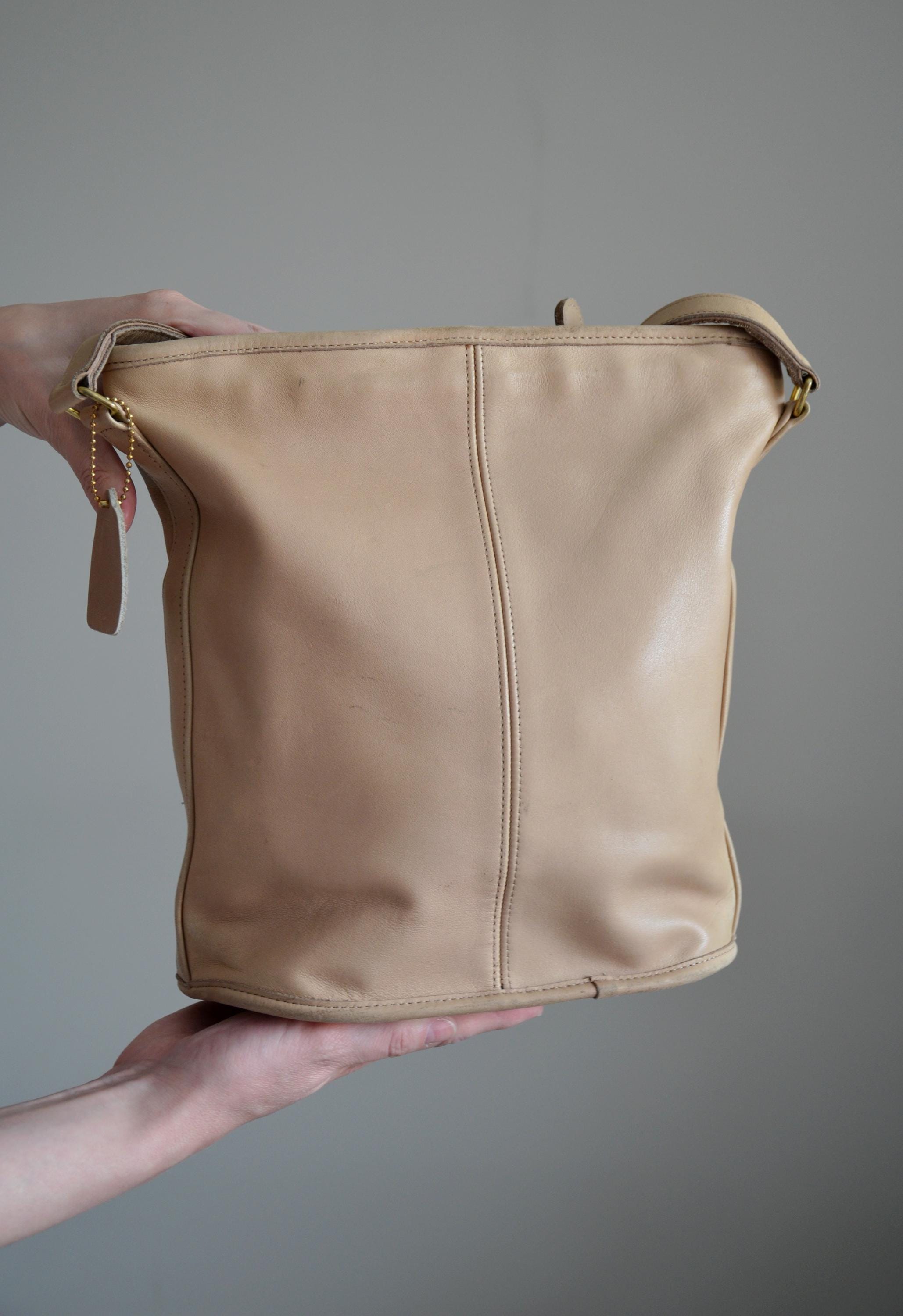 バッグ 00s old coach bucket shoulderbag leather Amazing Vintage Black Leather Bucket Coach Bag With Pocket