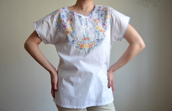 Vintage Embroidered Peasant Blouse, White Folk Bl… - image 2