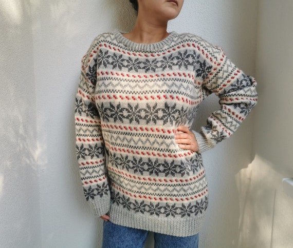 Vintage 80s Hand-Knit Wool Fair Isle Sweater: Oversized Winter Jumper