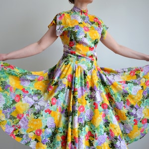 Vintage 80s Floral Full Circle Dress, Backless Colorful Print Dress, Viscose Summer Midi Dress, Basque Waist Flared Prairie Dress, size 36