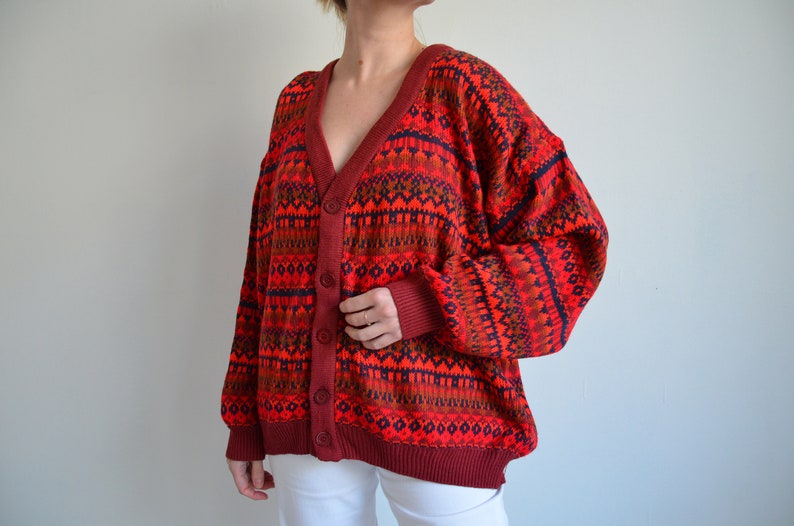 Vintage 90s Red Pattern Wool Cardigan, V-Neck Wool Knit Sweater, Button Down Grandpa Sweater, Baggy Wool Sweater, Chunky Hipster Cardigan image 3