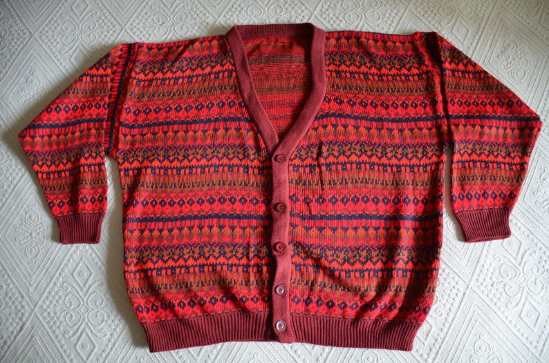 Vintage 90s Red Pattern Wool Cardigan, V-Neck Wool Knit Sweater, Button Down Grandpa Sweater, Baggy Wool Sweater, Chunky Hipster Cardigan image 8