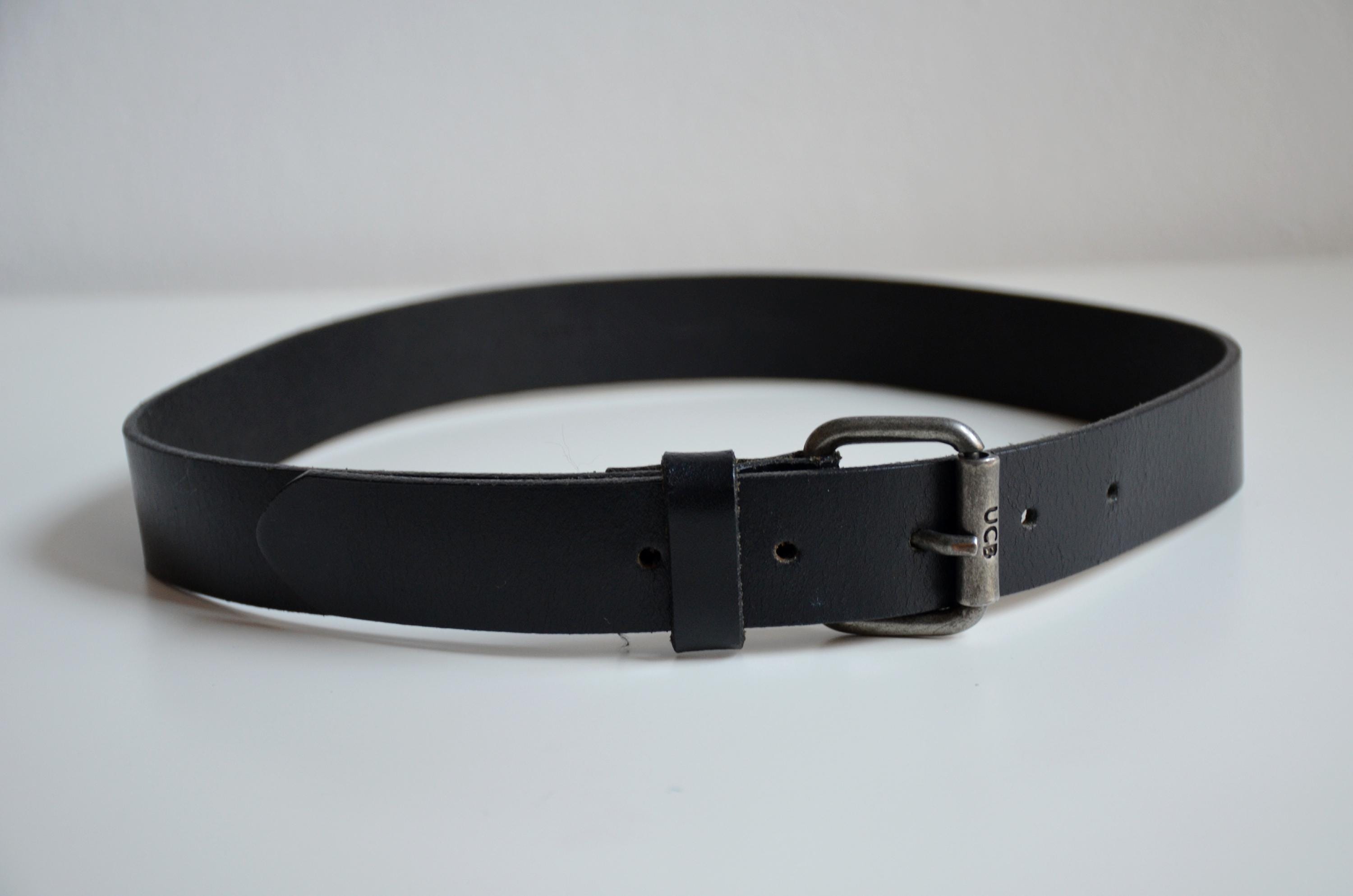 Vintage Y2k Black Leather Belt, United Colors of Benetton  display picture 3
