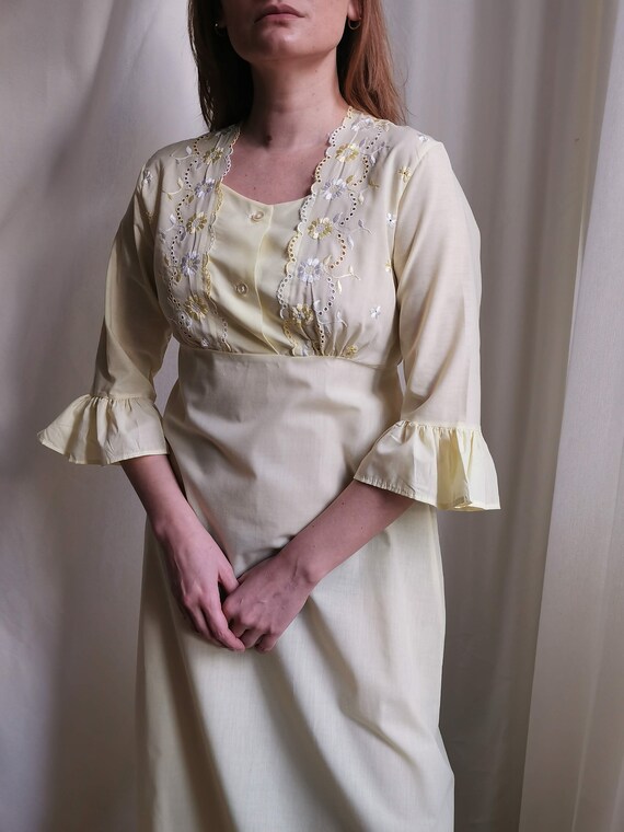 Vintage 70s Long Nightgown, Floral Embroidery Nig… - image 5