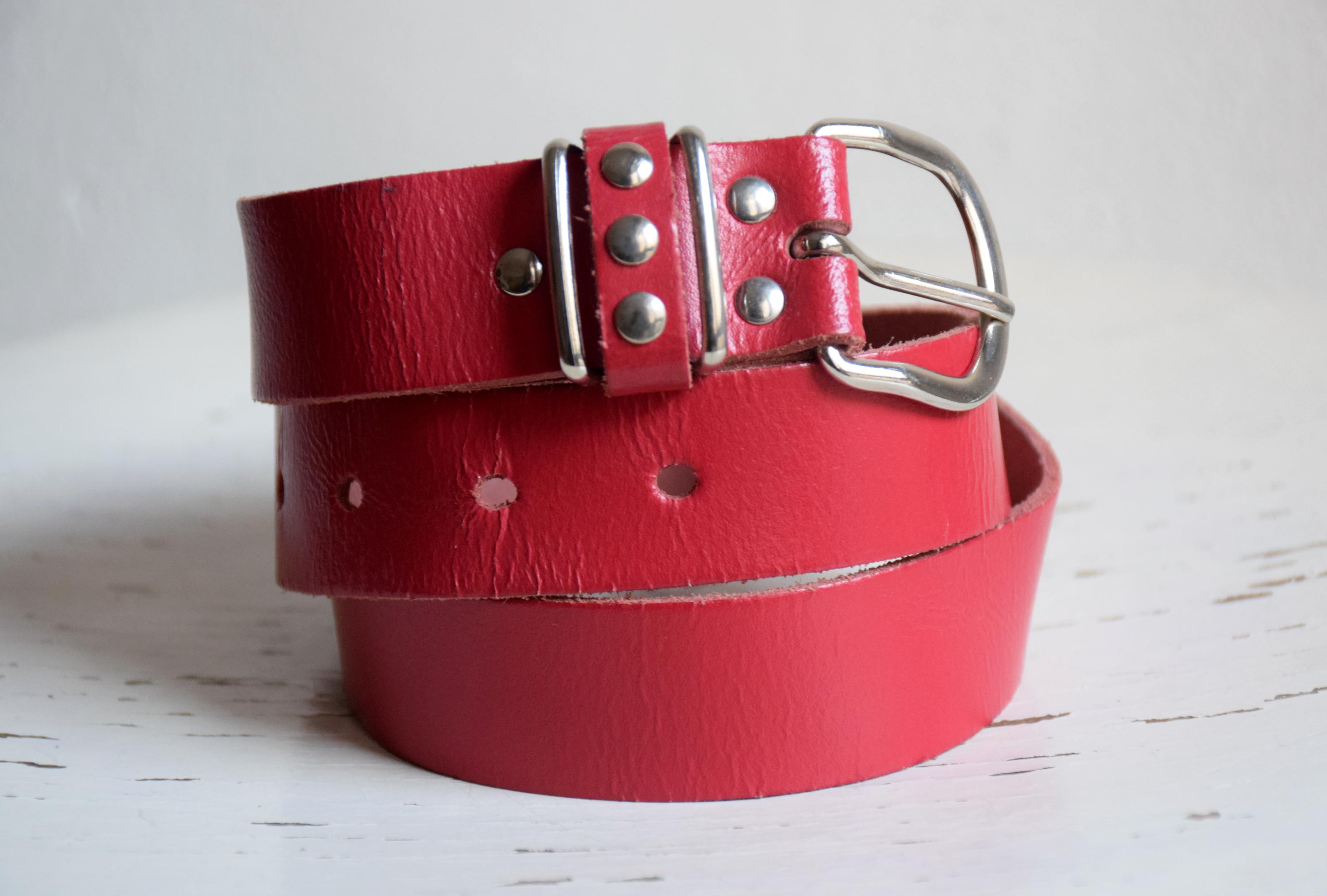 Vintage 90s Red Leather Belt, Silver Buckle, 75 Cm - Etsy display picture 2