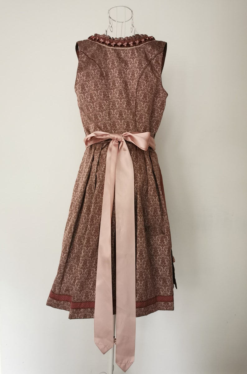 Damask and Polka Dot Print Dirndl Dress TrachtenFolkOktoberfestTyrolean 38 DE Shiny Dress Vintage Dusty Rose Dirndl Dress with Apron