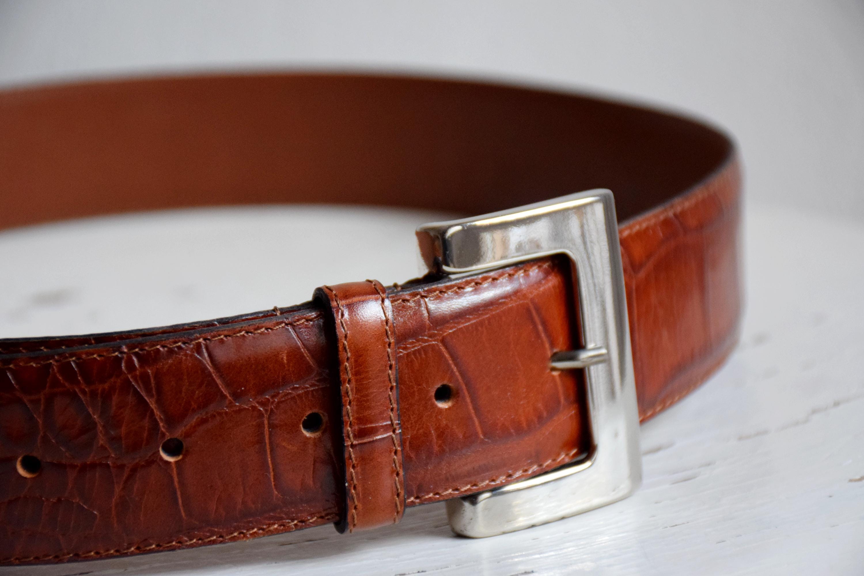 Vintage HOH & Croc Embossed Brown Studded Leather Belt, Silver Buckle, RARE Vintage Brown Croc Leather Belt With Silver Buckle Filigree  main image 2