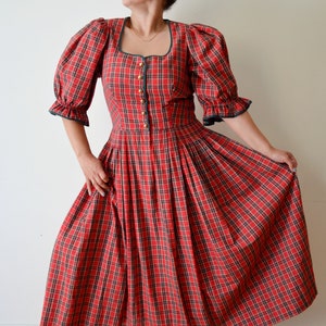 Vintage 80s Austrian Folk Dress, Tartan Dirndl Dress with Puffy Sleeves, Red Green Check Pattern, Tracht/Cottage core/Peasant, size XL
