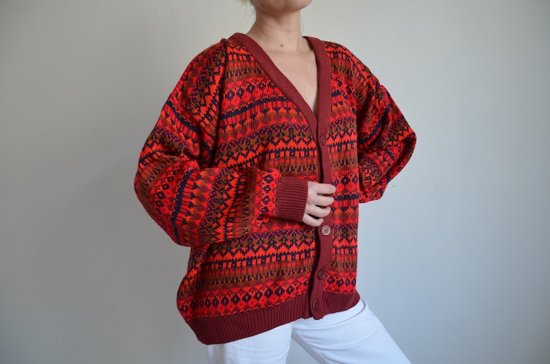 Vintage 90s Red Pattern Wool Cardigan, V-Neck Wool Knit Sweater, Button Down Grandpa Sweater, Baggy Wool Sweater, Chunky Hipster Cardigan image 5