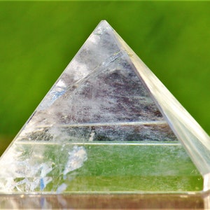 A Hermosa piedra grande de cuarzo de cristal transparente de 40 mm, energía cargada curativa, piedra de aura de Reiki, pirámide egipcia imagen 5