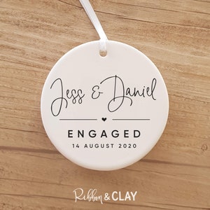 Round Engaged ornament, Engagement gift, couple's names, Personalised ornament, Christmas ornament, christmas gifts, porecelain double sided