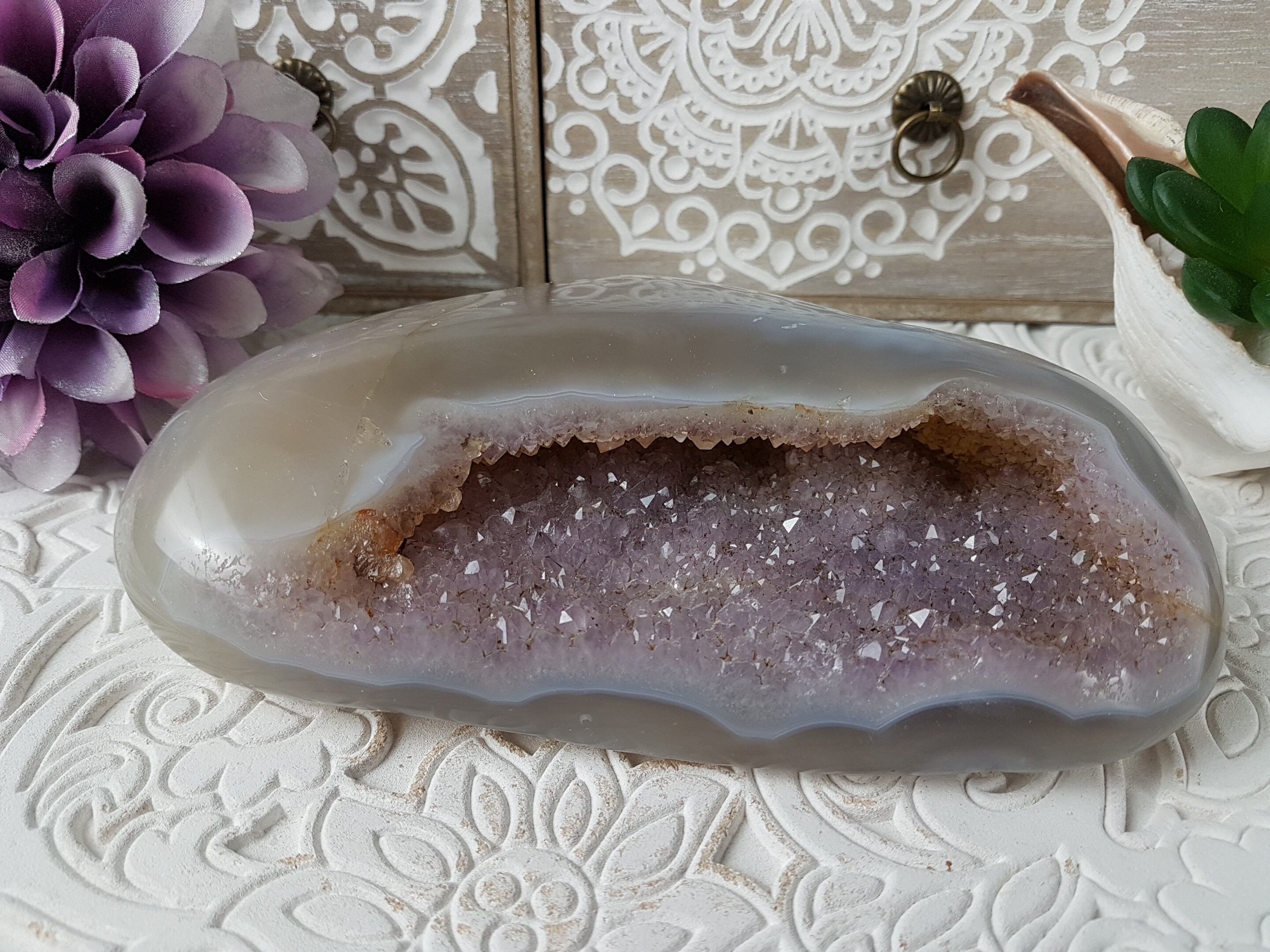 Rare Druse d'agate avec Noyau d'améthyste - 1, 050Kg N1