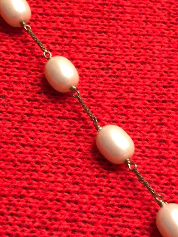 Vintage Monet Faux Pearl Gold Tone Chain Necklace - image 7