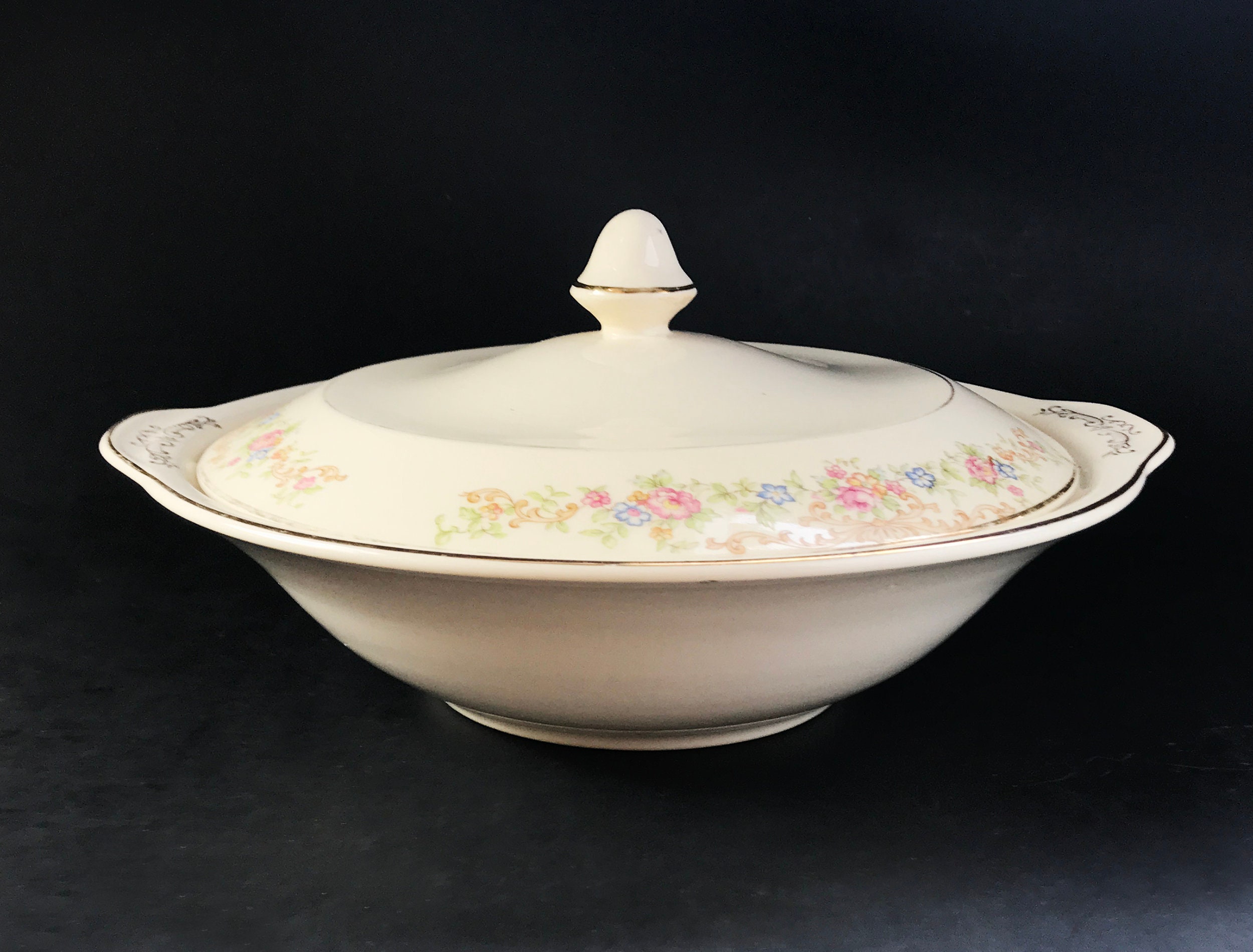 Paden City Pottery 9.5 Inch Covered Ceramic Serving Bowl with Etsy