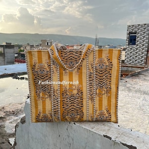 Printed Quilted Tote Bag , Indian Handmade Shoulder Bag's Everyday Shopping Carry Handbag Floral Print Gift for her