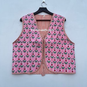 ジャケット・アウター SZ Blockprints QUILTED VEST POPPY