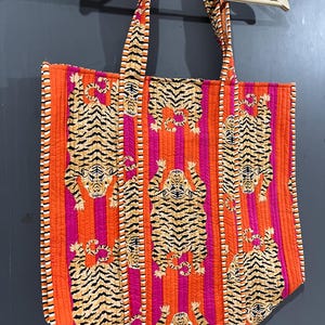 Printed Quilted Tote Bag , Indian Handmade Shoulder Bag's Everyday Shopping Carry Handbag Floral Print Gift for her