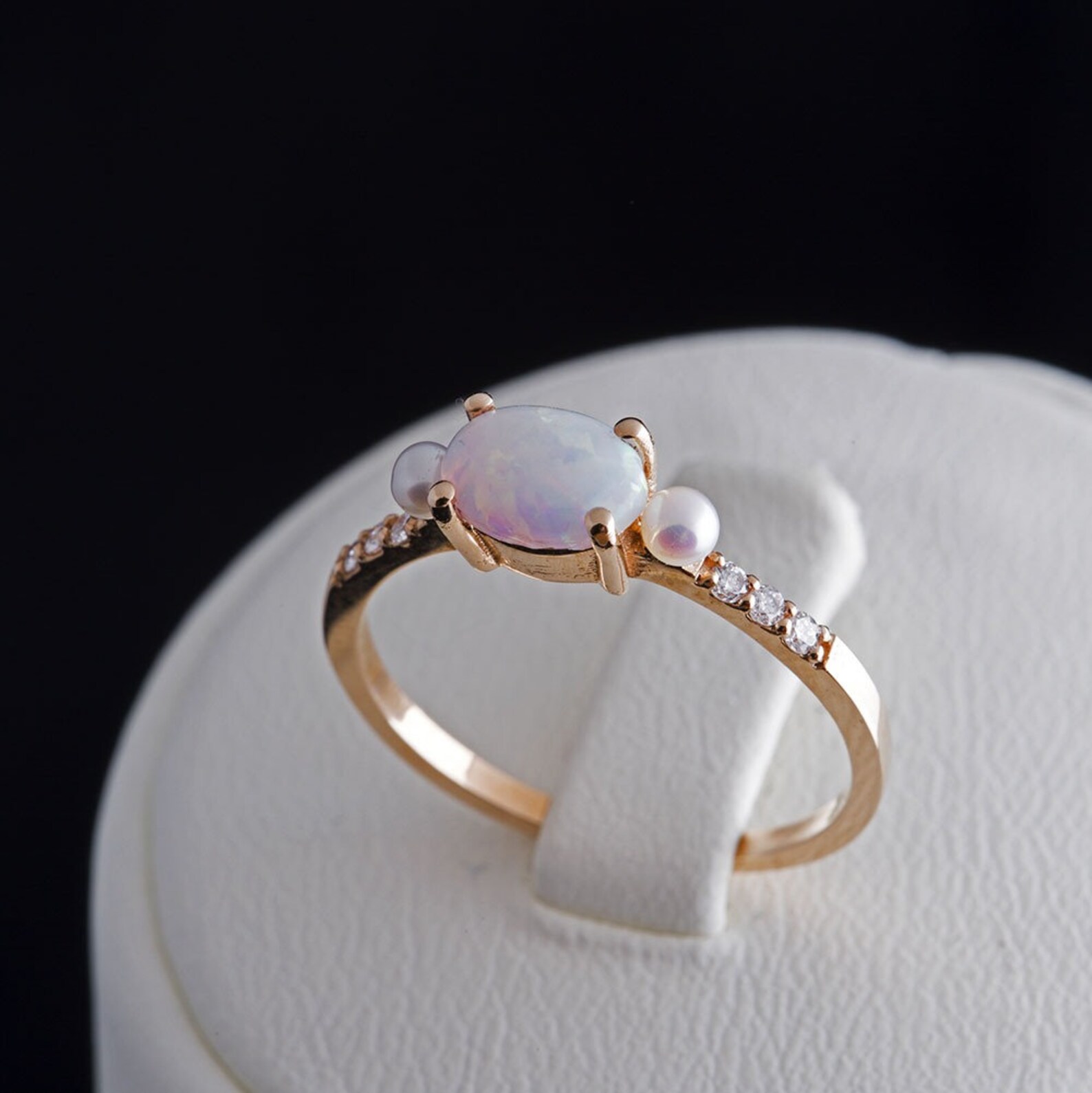 14K Solid Gold Opal and Pearl Ring / Opal Design