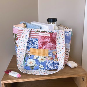 Bolso de mano pequeño con estampado de flores de picnic colorido sin correas extendidas, floral bonito, suave, duradero, hecho a mano