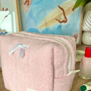 The Soft Pink with White Bow Quilted Makeup Bag / cute trendy aesthetic quilted cosmetic bag