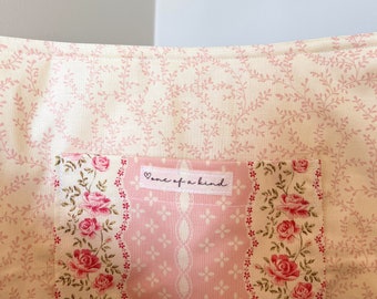 ★TOUT Y EST★ Mmlg DAY TOTE TYEDIE FLOW PINK MMLGBC1A013 The Pink Floral Yellow Tote Bag, Flower Coquette Tote Bag