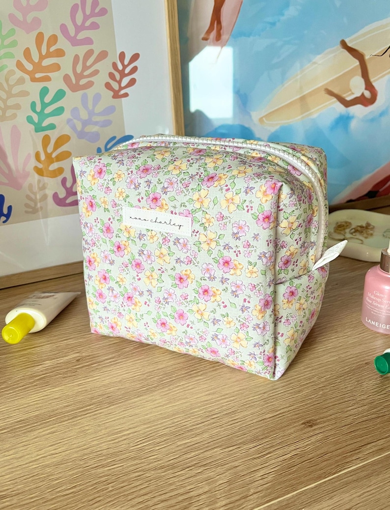 XoxoCharley Primrose Makeup Bag - Thumbnail 2