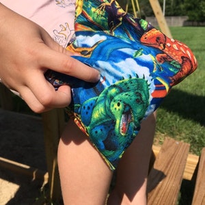 Icepack/kids icepack/bruise bag/icepacks/Reusable ice pack/heat pack/fevers/injuries/ice pack for injuries/Green Dinosaur print