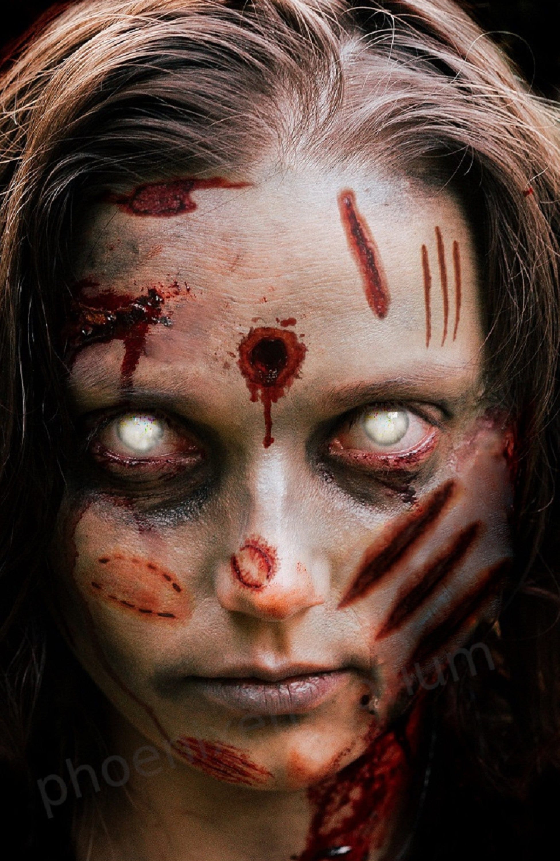 Cicatrices de zombis de Halloween, puntos de sutura, tatuajes temporales,  heridas por agujeros de bala, maquillaje facial - Etsy México, image size:1951x3000