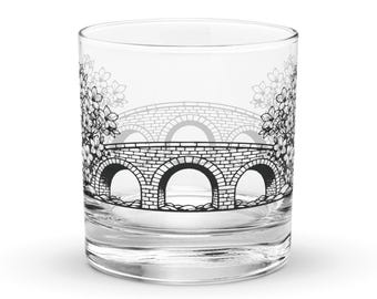 Hogan's Bridge Rocks glass