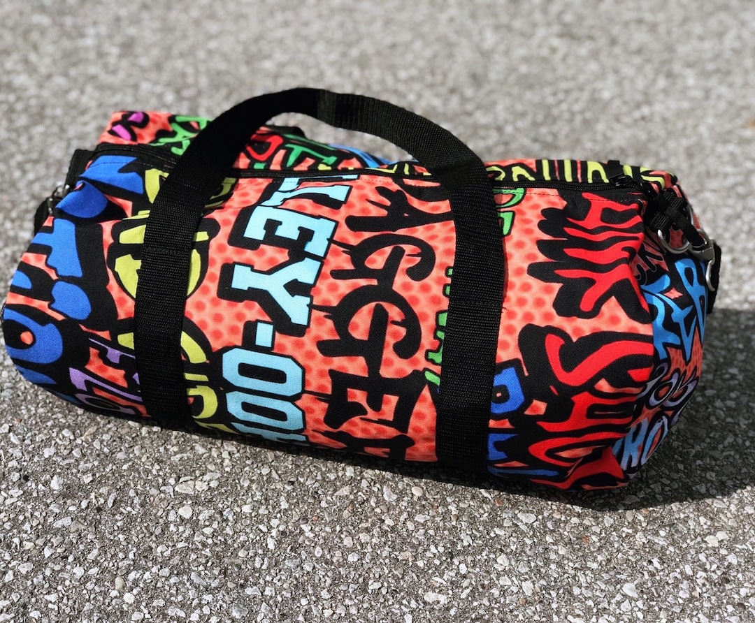 バッグ Hacker Graffiti Medium Duffel Bag Gucci-x-Balenciaga-The-Hacker-