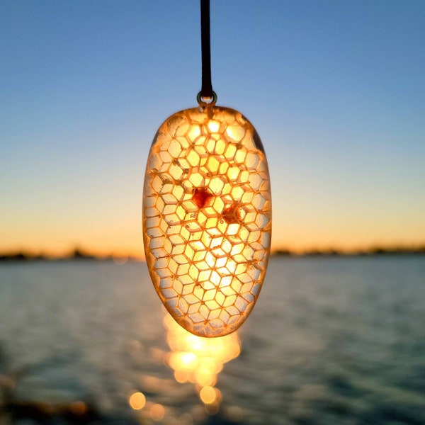 Medium, White Colored Honey Comb, Oval  shape, with Real Pollen